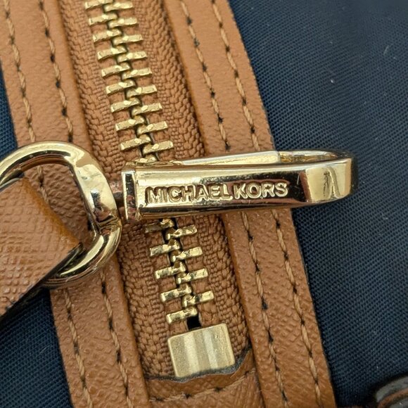 MICHAEL KORS Kempton Nylon Blue Brown Wristlet Pouch Wallet Small Purse - Picture 11 of 12